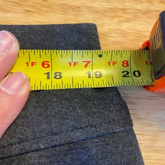 Ellen Tracy Charcoal Pencil Skirt - Picture 7 of 8